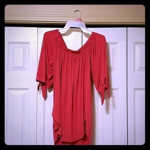 𝅺Women's Cupid Red Off-the-Shoulder Top Size Medium